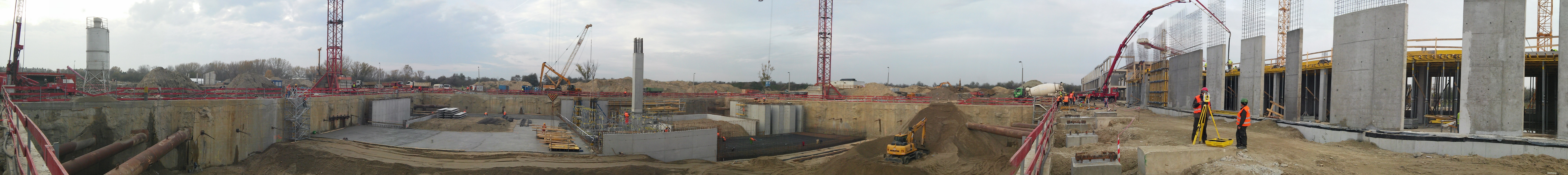 A Szegeden épülő Eli-Alps lézerközpont kivitelezési munkálatai 2014. áprilisban kezdődtek. A projektet konzorciumban a Strabag és a Swietelsky építi. A Strabaghoz a Frissbeton Kft. Szállítja a betont, a Swietelskyhez a TBG-Szeged Kft. A Swietelsky Kft az ő kivitelezésében készült épületek szerkezetépítésével 95%-ban elkészült